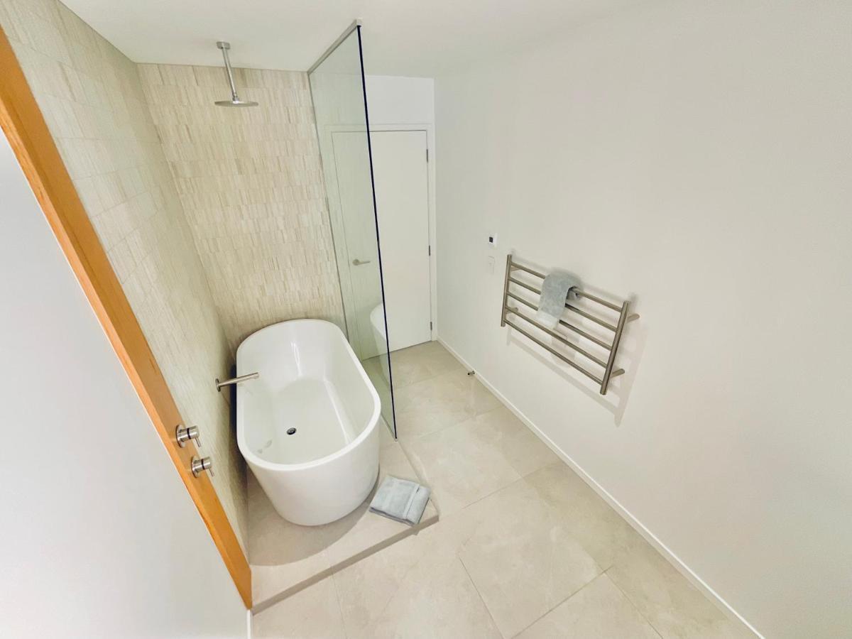 Deluxe Downtown Mount Maunganui Villa Kültér fotó
